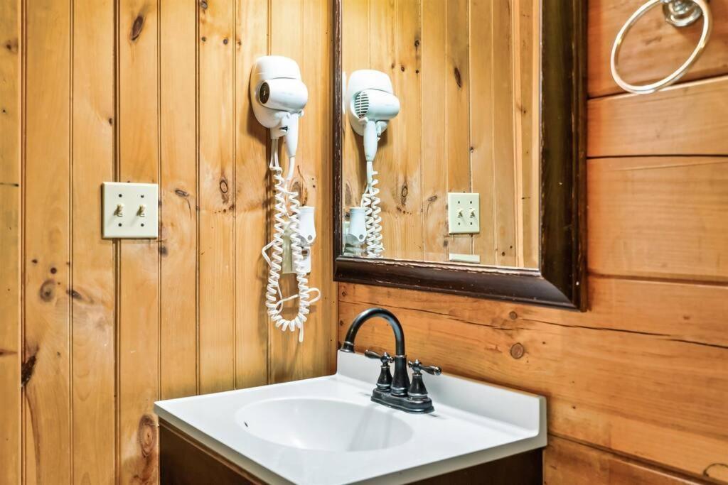 Villa Lazy Fox Retreat Sevierville Exterior foto