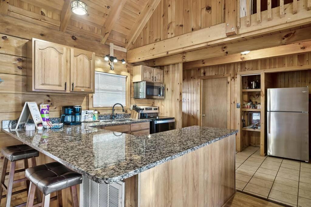 Villa Lazy Fox Retreat Sevierville Exterior foto