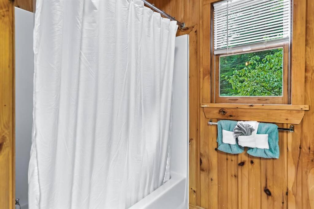 Villa Lazy Fox Retreat Sevierville Exterior foto